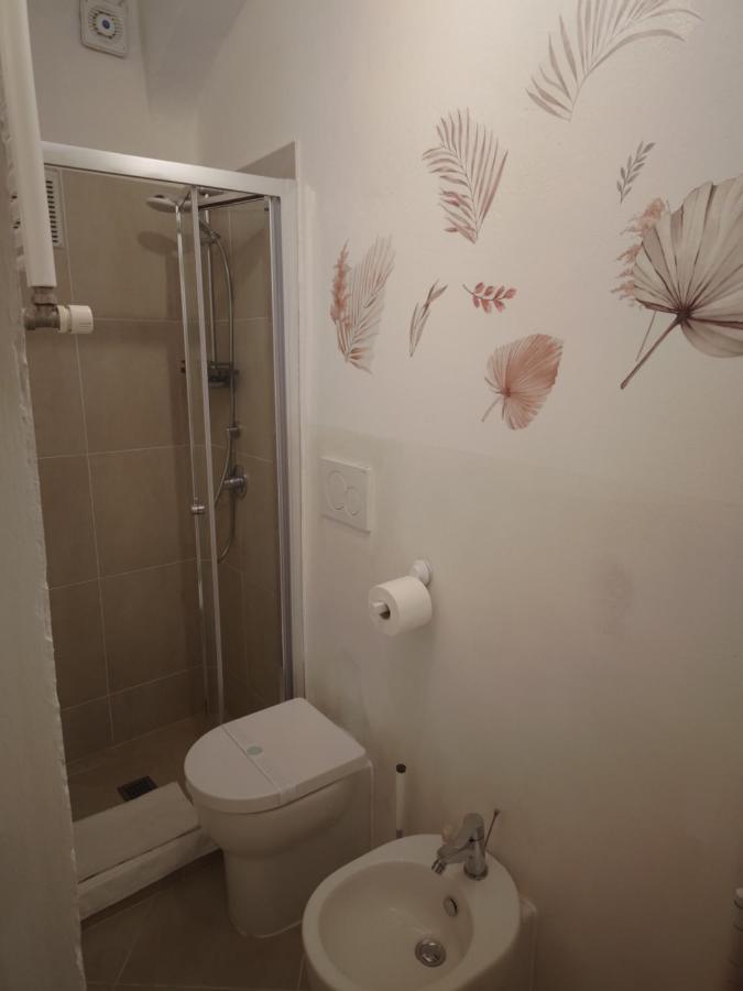 Guazzo Apartment - Self Check-In Parma Luaran gambar